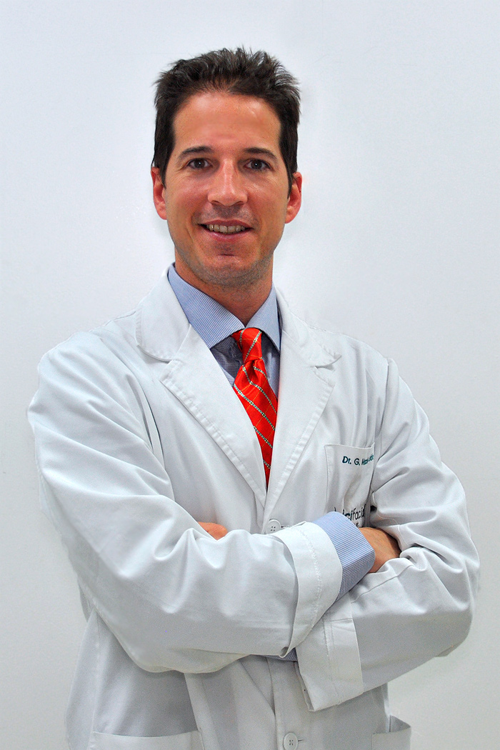 Dr. Macía Colón: Rinoplastia y Cirugía Facial en Madrid - Clínica Icifacial